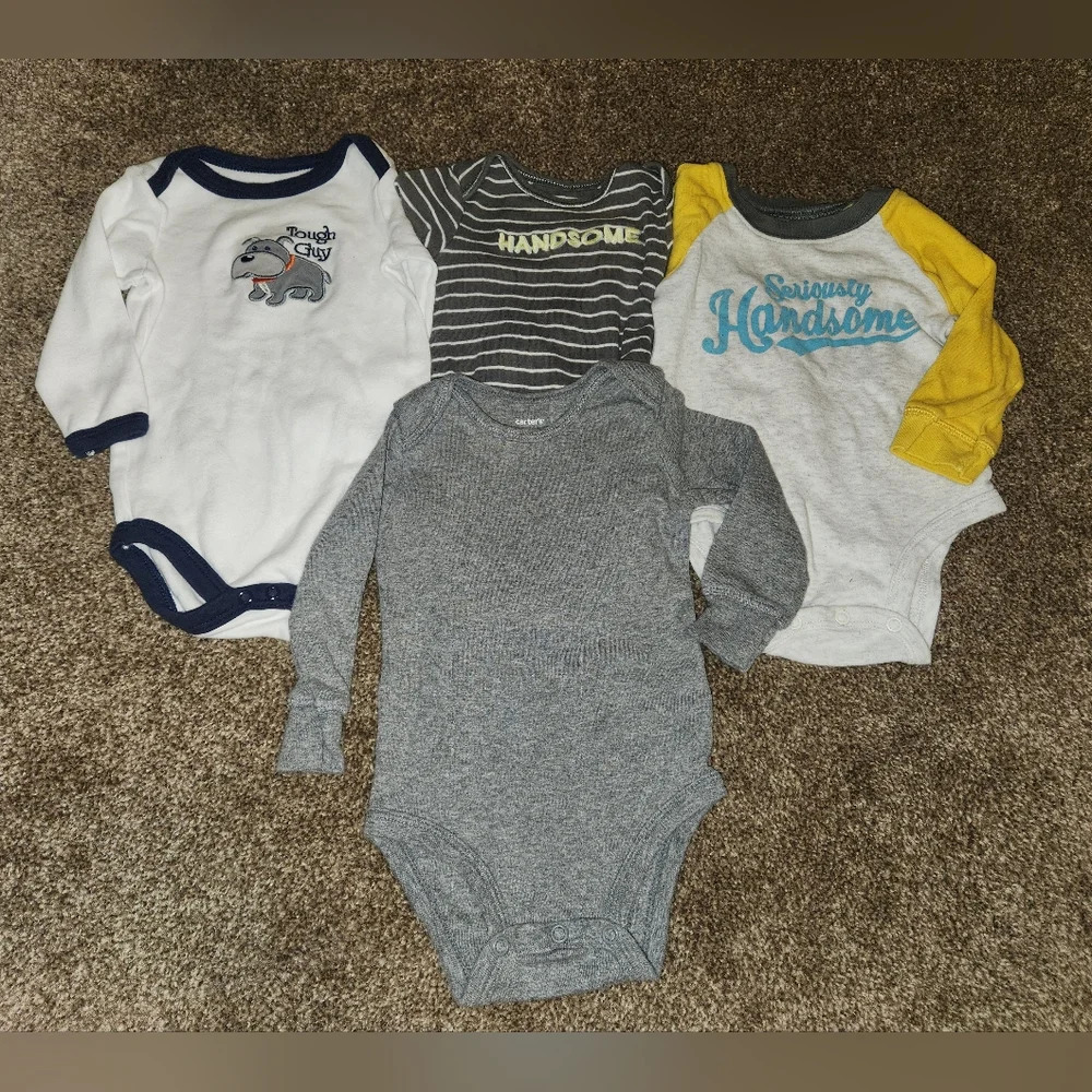 💓3/$15 Lot of 4 Long Sleeve 6 Months Bodysuits for Boys